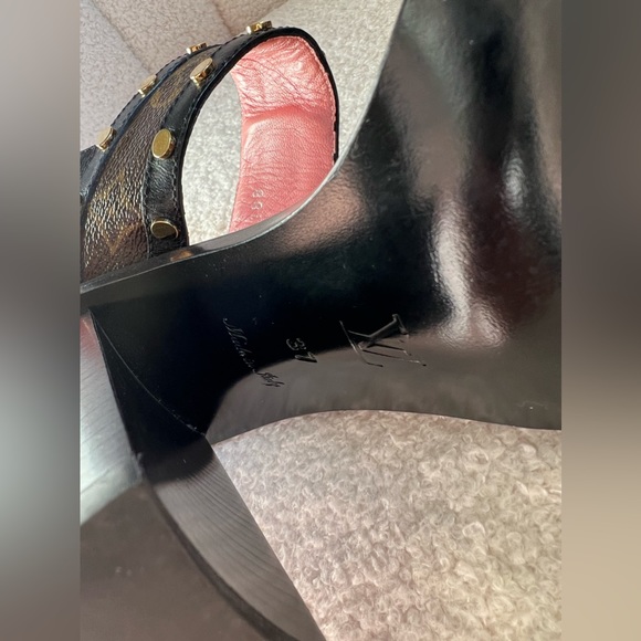 Louis Vuitton LV Sandals , Monogram , high heels like new - Picture 7 of 11